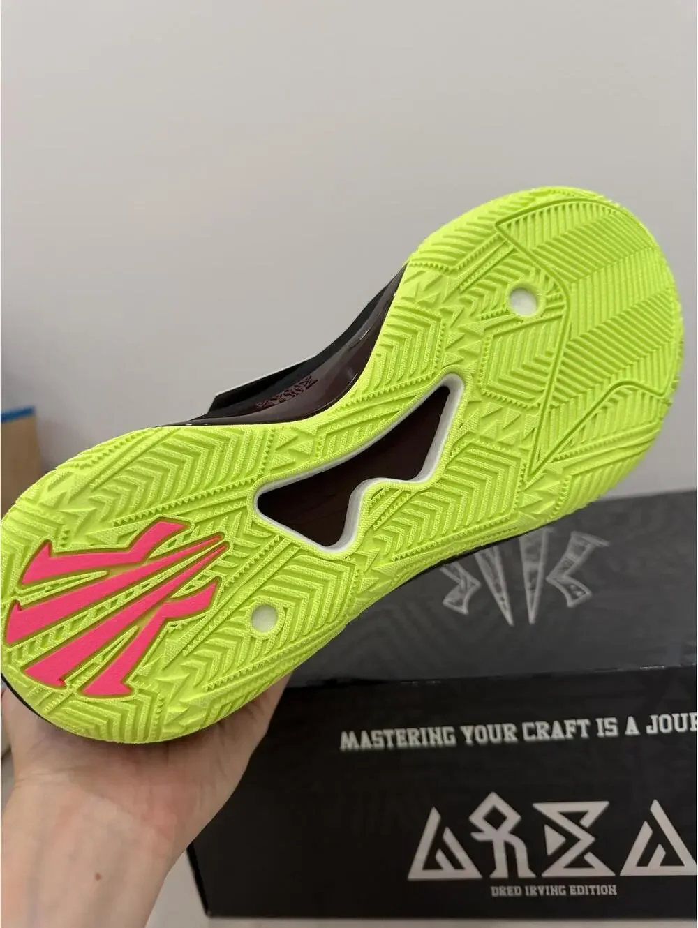 ANTA KAI 1 Speed Men Basketball Shoes Greg Irving Edition Black/Neon Green US 8